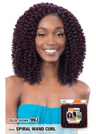 Model Model Glance Braid - Spiral Wand Curl